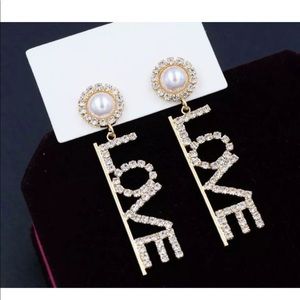 Cute Pearl “LOVE” Earrings